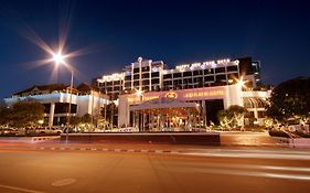 Lao Plaza Hotel